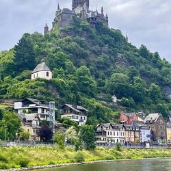 Reichsburg Cochem aus dem 12 Jh., zerstört im 17.Jh., Wiederaufbau 1877 durch Berliner Kaufmann