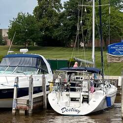 Preston says we've broken our 'cheapest marina' record - $30/foot per night. Wish that NYC was thus.