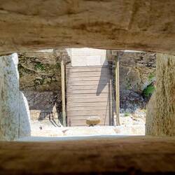 Blick runter zur Zugbrücke. Freund oder Feind - war für den Empfang entscheidend!😂