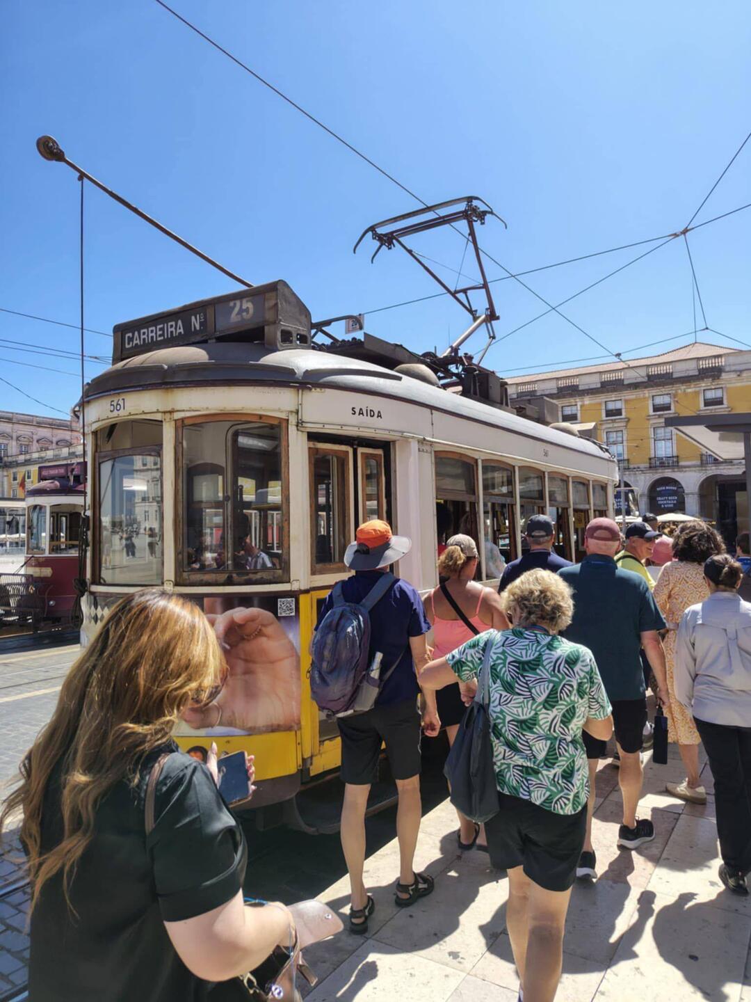 Catching the 25 tram