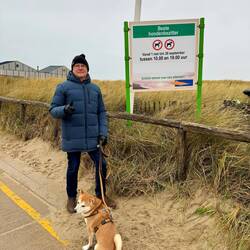Wahnsinn: Hunde erlaubt, in der Hauptsaison "nur" nicht von 10-19Uhr 😍