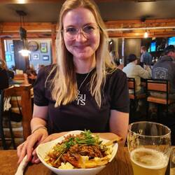 Nachtrag vom Abendessen am letzten Abend in Canmore 🤤 Canadian Poutine für Anne
