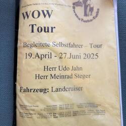 Dieses Handbuch bekam jeder Teilnehmer zu Anfang. Doch bei uns stimmte ein Detail nicht. Welches?