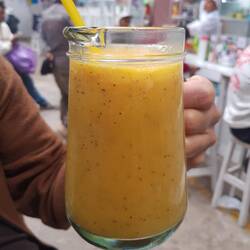Orange-Maracuja-Mango Saft inklusive 😘!