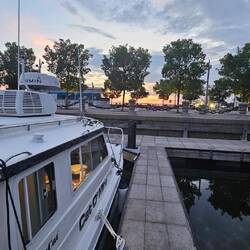 Marina sunrise