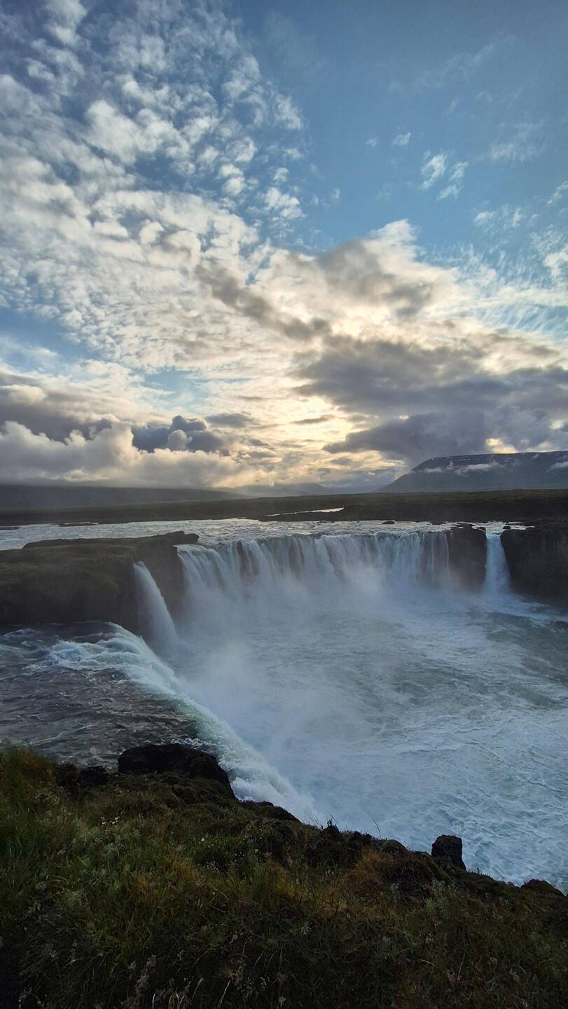 Der Goðafoss im Abendlicht