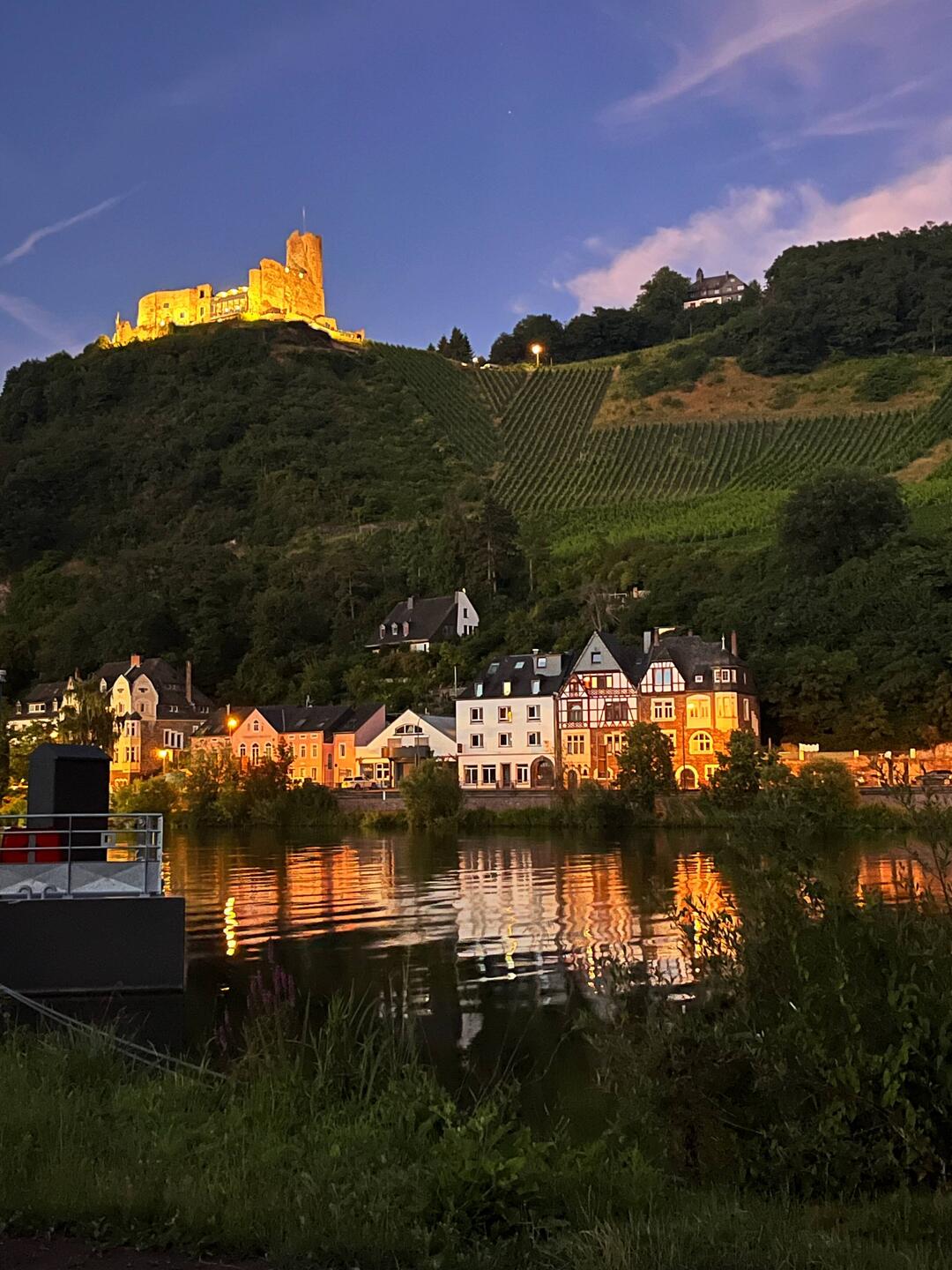 Bernkastel-Kues mit Burg Landshut