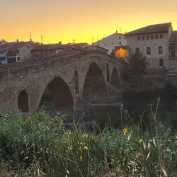 Puente La Reina by sunrise.