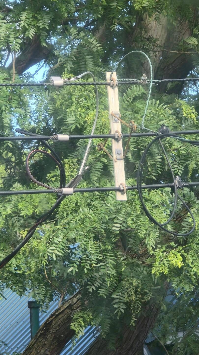 Zwei Strom Hausanschlüsse