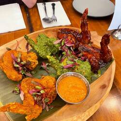 Wings trio