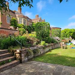 Black tie and couture dress the rule