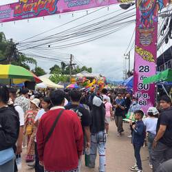 The crowds at Phi Ta Khon.