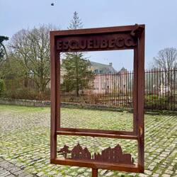 Es gibt ein eine Burg zu besichtigen!