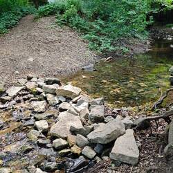 Es geht über die Inde - kurz hinter Hahn.
