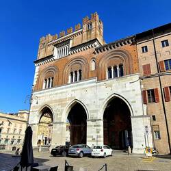 Centraal in de stad dit prachtige Palazzo.