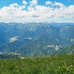 Grandioser Ausblick. Dem Kamm gehts die beiden nächsten Tage entlang.