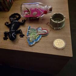Souvenirs