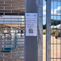 Schwimmbad geschlossen um 18:04 Uhr bei 31 Grad