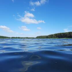 Wunderbar klares, wohltemperiertes Wasser
