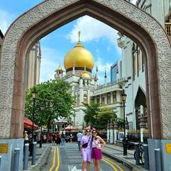 Zuerst zur Sultan Mosque, der größten Moschee Singapurs