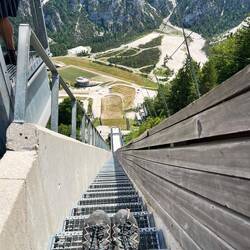 Die Springed werkli vo do obe abe 😱 Spinner