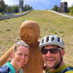 Ufem Rückwäg no versuecht met em Velo Landepischte ufe zfahre, Versuech gescheiteret noch 4 Meter