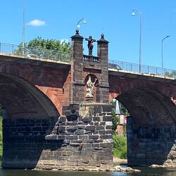 Hl. Nikolaus von Myra auf der Römerbrücke