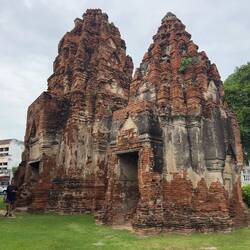 Prang Khaek.
