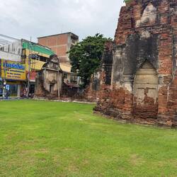 Prang Khaek.