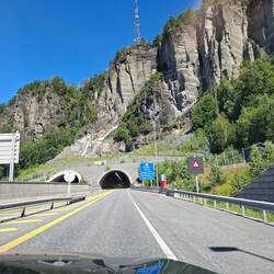 Nochmals vielen Tunnels