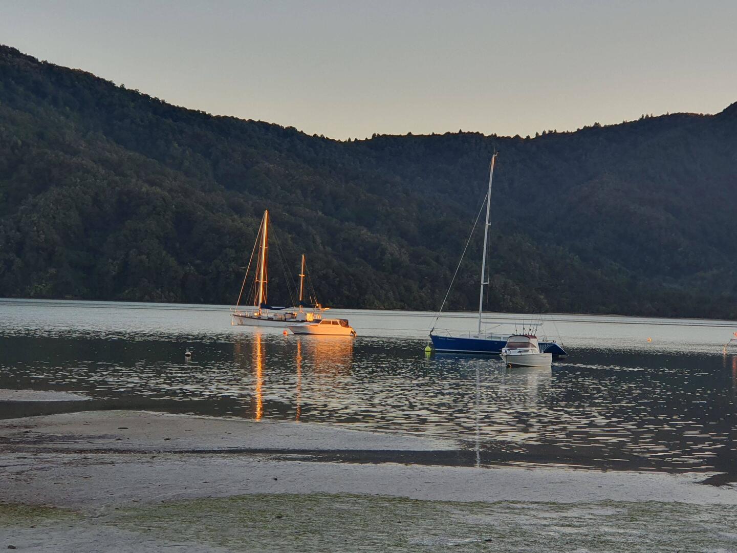 Momorangi Sunrise