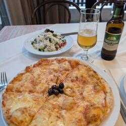 Shopska (with less cheese this time) and a delicious Pizza Margherita at Barleti (Tiffany's)