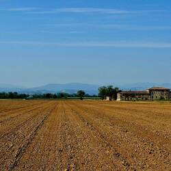 In de verte de Appenijnen. Nog twee dagen geduld uitoefenen.
