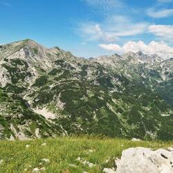 Das Nachmittagsprogramm!😂 Alles dem Kamm entlang bis zum Abstieg zum Hochplateau Komni...