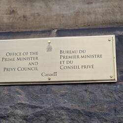 Mark Carney prime minister has office on 2nd floor of this building. No sign of extra security