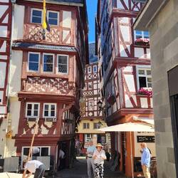 Many of the old buildings tended to lean!