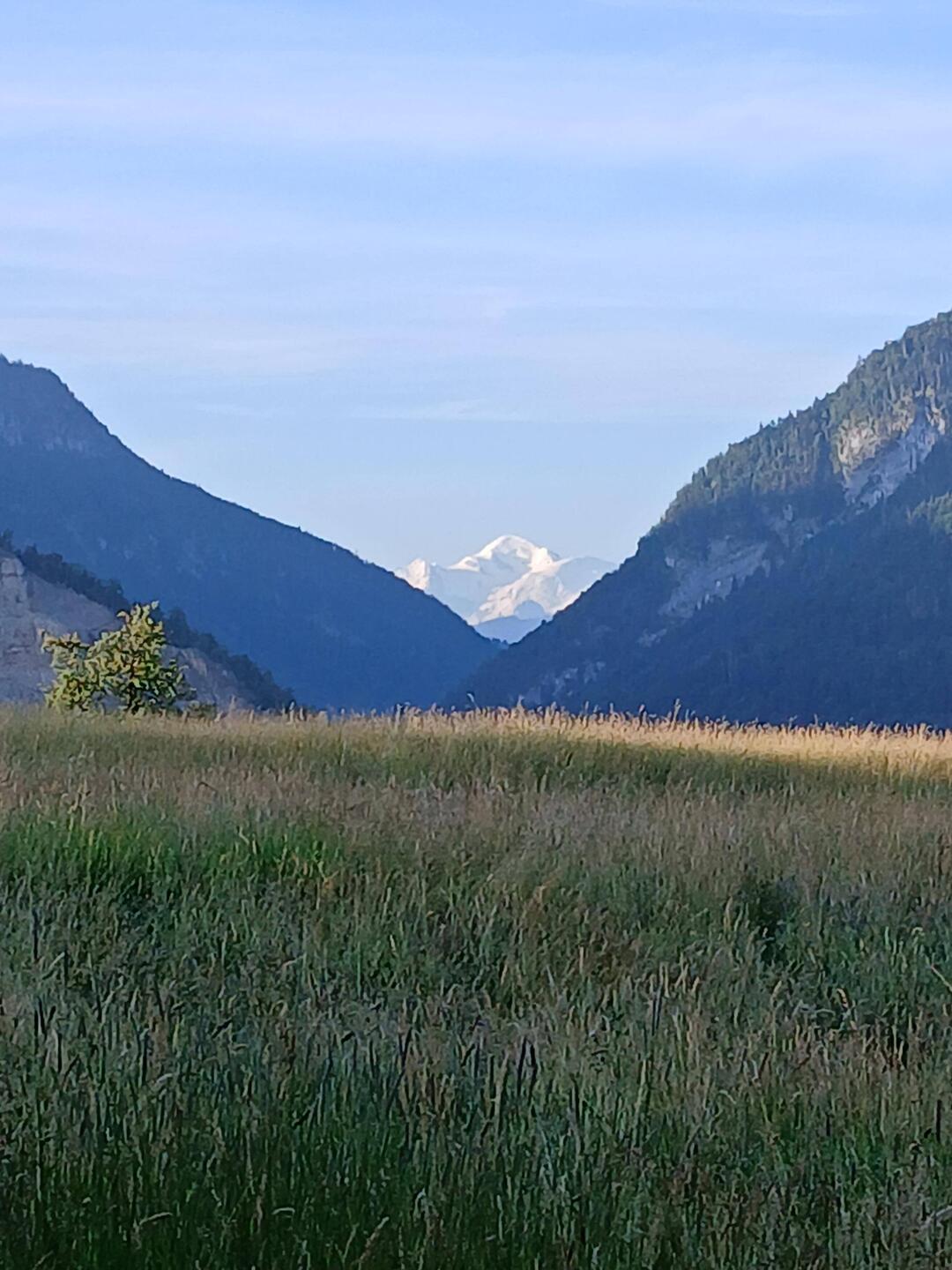 Eine Überraschung zwischen den Bergen