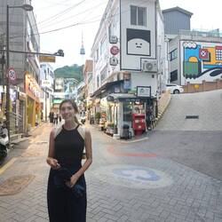 La rue de notre hôtel avec pas mal de street art moderne