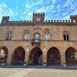 Het Palazzo van Fidenza dient als gemeentehuis.