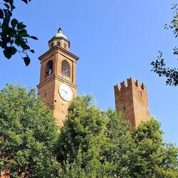 Een kasteel of een kerk? Of beiden?