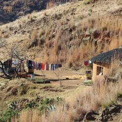 Man lebt in Rundhütten...