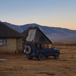 ...wo mich der Chef des Dorfes im Hof übernachten lässt