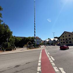 In München angekommen (Grünwald Marktplatz).