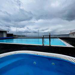 Ausblick vom Schwimmbad