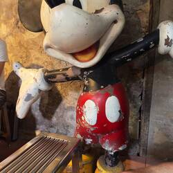 The interior of 32 Chocolate Bar, Talat Noi.