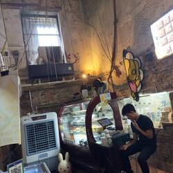 The interior of 32 Chocolate Bar, Talat Noi.