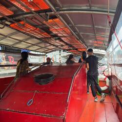 The klong taxi that plies Klong Saen Saep.
