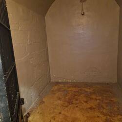 Solitary confinement cell