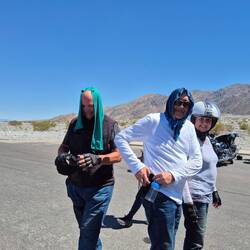 Unsere Beduinen... Akühlung ist alles!