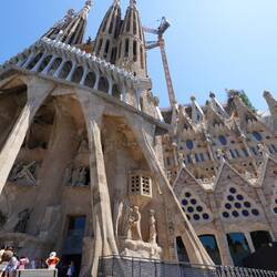 Passage obligé par la Sagrada Família, dont la construction a débuté en 1882